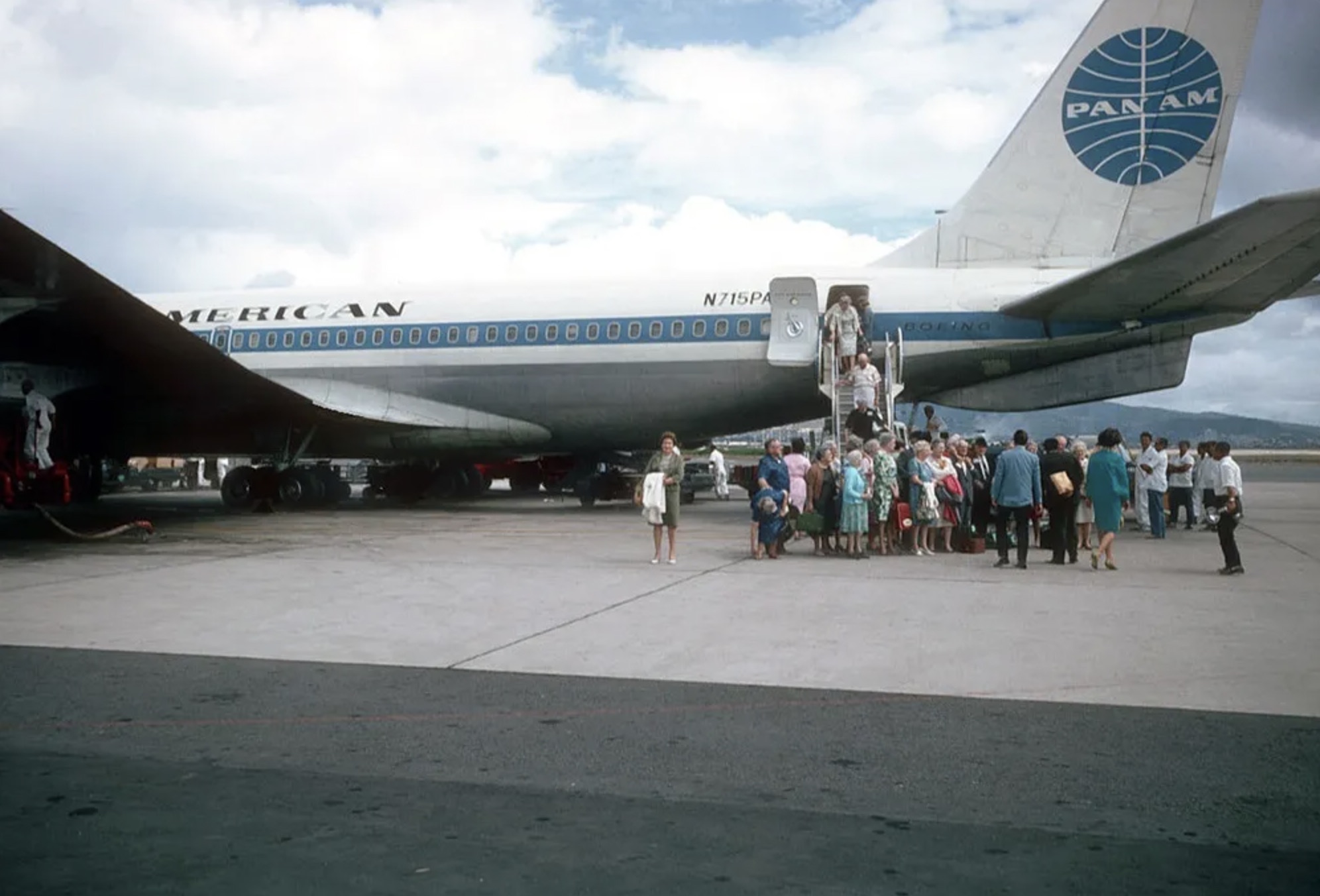 PanAm plane on the tarmac in Honolulu 